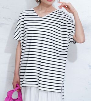 A HAPPY MARILYN（アハッピーマリリン）の「【麗シルエット】綿１００％ うしろ姿スッキリ 前後Ｖネック Ｔシャツ（Tシャツ）」｜オフ×ブラック