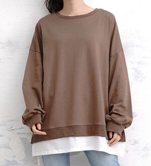 A HAPPY MARILYN（アハッピーマリリン）の「【Ｌ～１０Ｌ】ゆるっと楽ちん！着ぶくれ回避の　重ね着風　ミニ裏毛　プルオーバー（カットソー）」｜モカ／オフ