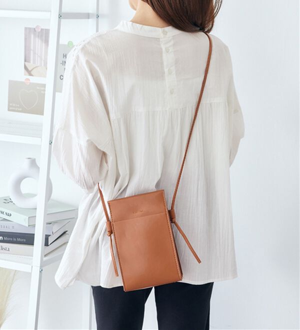 Viola e Viola（ヴィオラ エ ヴィオラ）の「【インド綿】フロントヨーク刺繍ブラウス（ブラウス）」｜詳細画像