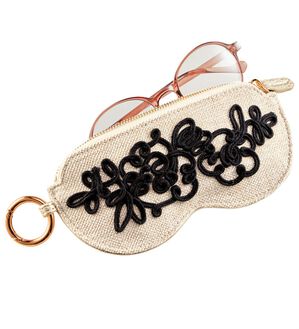 BELLUNA（ベルーナ）の「＜ＬＡＺＹ　ＳＵＳＡＮ＞花柄コード刺しゅうメガネケース（財布・パスケース）」｜詳細画像