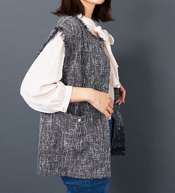 BELLUNA（ベルーナ）の「ツイード調パールボタンデザインベスト（ベスト）」｜詳細画像