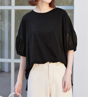 Viola e Viola（ヴィオラ エ ヴィオラ）の「【５つの機能付】ボリューム袖シフォン切替Ｔシャツ（Tシャツ）」｜ブラック