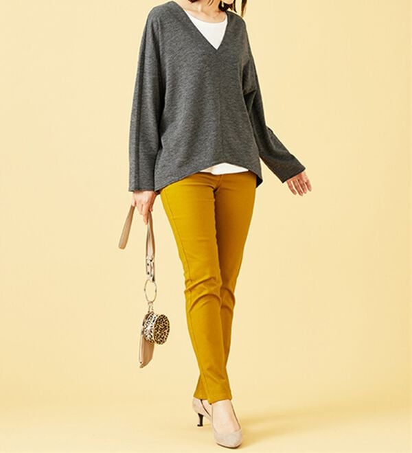 BELLUNA（ベルーナ）の「キレイ見えVネックプルオーバー（カットソー）」｜詳細画像