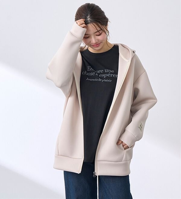 BELLUNA（ベルーナ）の「肩が疲れにくい！マシュマロ感覚ジップフーディー（ブルゾン）」｜詳細画像