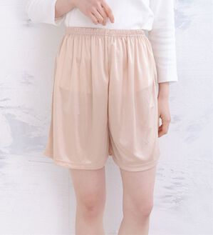 A HAPPY MARILYN（アハッピーマリリン）の「【Ｌ～８Ｌ】ペチパンツ・ペチスカート　選べるレングス（肌着・インナーウェア）」｜スキンベージュ