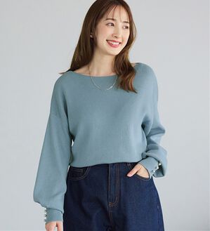 alotta（アロッタ）の「綿１００％のやさしい着心地　ゆったり袖パールトップス（ニット・セーター）」｜ライトブルー
