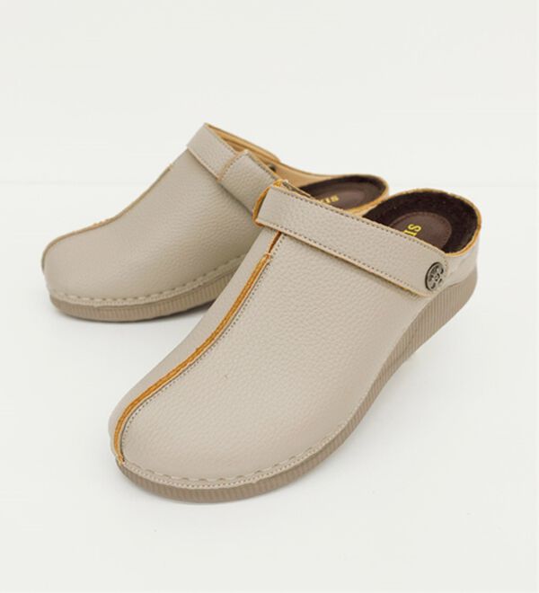 BELLUNA（ベルーナ）の「やわらかレザー調２ＷＡＹミュール（サンダル・ミュール）」｜グレー