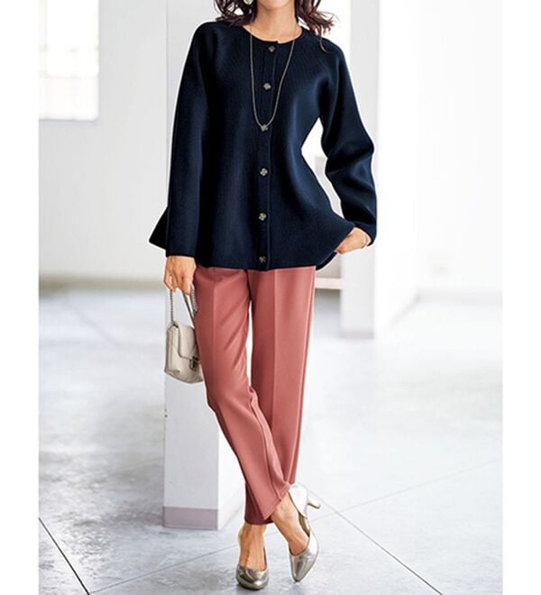 BELLUNA（ベルーナ）の「裏起毛ジョーゼット素材テーパードパンツ（テーパードパンツ）」｜詳細画像