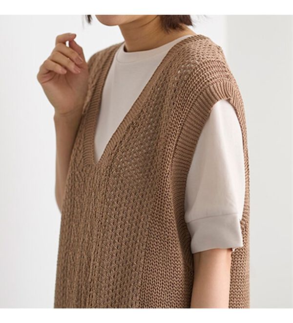 BELLUNA（ベルーナ）の「透かし編みが涼し気なニットベスト（ベスト）」｜詳細画像
