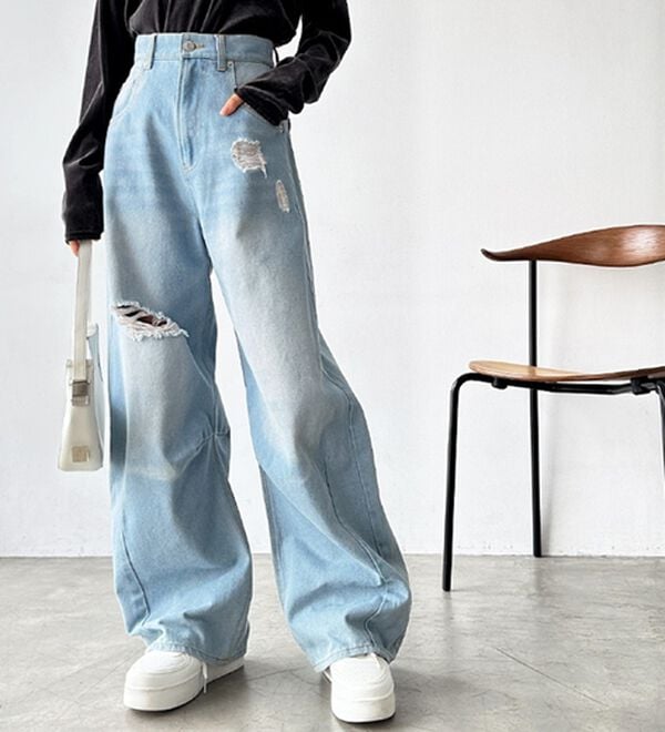 GeeRA（ジーラ）の「ダメージカーブデニムパンツ（フルレングスパンツ）」｜詳細画像