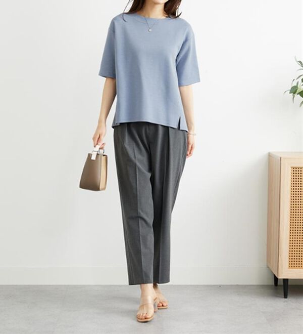 BELLUNA（ベルーナ）の「とろりん触感！ゆったりプルオーバー（カットソー）」｜詳細画像