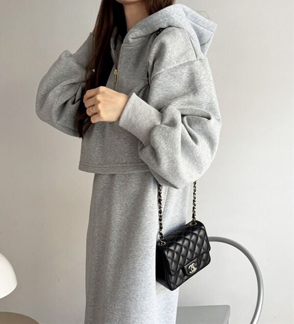 GeeRA（ジーラ）の「セットアップ風ハーフジップワンピース（カットソーワンピース）」｜詳細画像