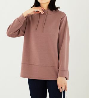 BELLUNA（ベルーナ）の「ワイドネック切替デザインプルオーバー（カットソー）」｜ピンクベージュ