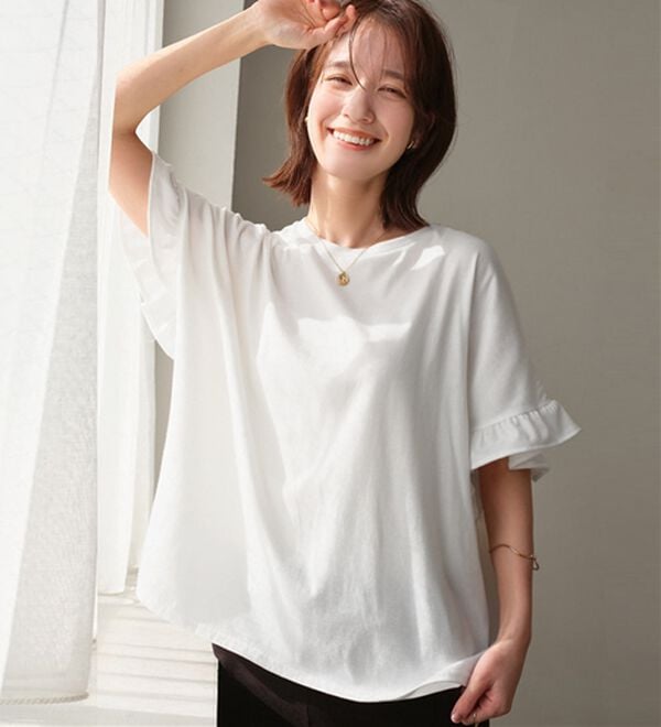 Viola e Viola（ヴィオラ エ ヴィオラ）の「サラリ綿混フリル袖Tシャツ（カットソー）」｜詳細画像