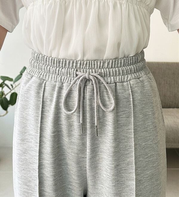 GeeRA（ジーラ）の「とろみイージーワイドピンタックパンツ（フルレングスパンツ）」｜詳細画像