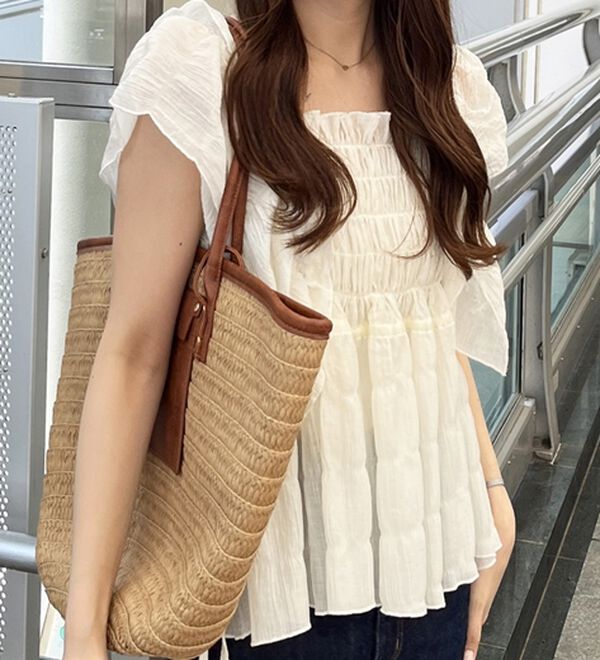 GeeRA（ジーラ）の「フリルシャーリングブラウス（ブラウス）」｜詳細画像