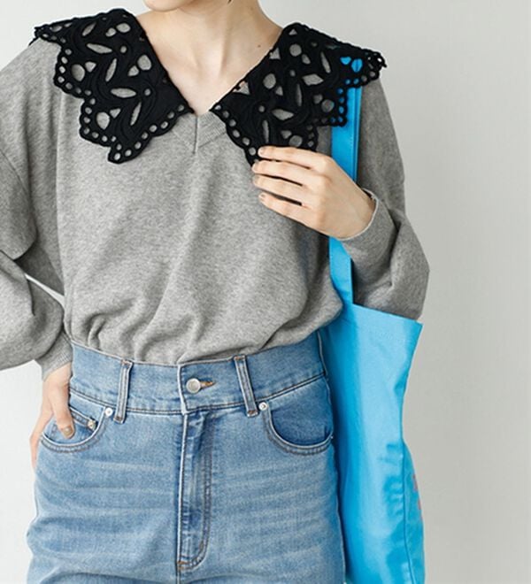 GeeRA（ジーラ）の「レース衿付ニット（ニット・セーター）」｜グレー