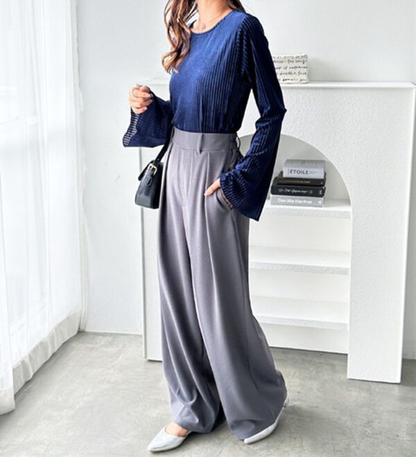 GeeRA（ジーラ）の「ストライプベロアフレアースリーブカットソー（カットソー）」｜詳細画像