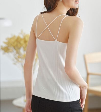 YU'NOW（ユナウ）の「【カップ付インナー】バッククロスブラキャミ（ブラトップ・カップ付きインナー）」