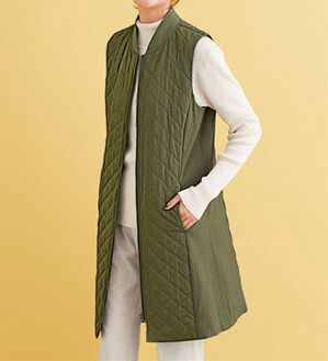 BELLUNA（ベルーナ）の「着ぶくれしらずのＭＡ－１ロングベスト（ベスト）」｜カーキ