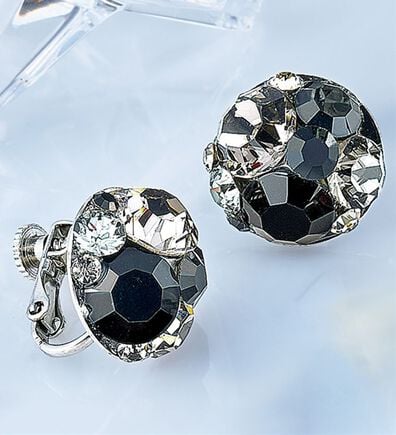 BELLUNA（ベルーナ）の「＜プレシオサ＞チェコ製クリスタルガラスイヤリング・ピアス（イヤリング・ピアス）」