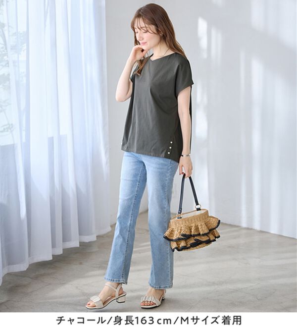 alotta（アロッタ）の「ひんやり裾パールデザインＴシャツ（カットソー）」｜詳細画像