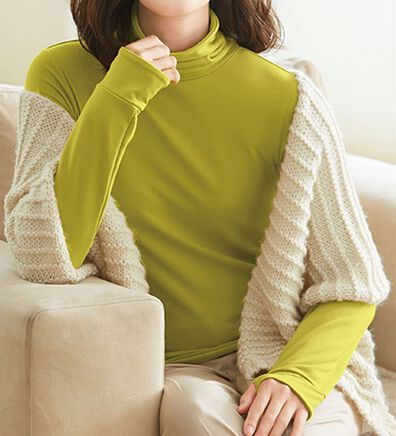 「こっそり手首あたためインナータートルネック（肌着・インナーウェア）」