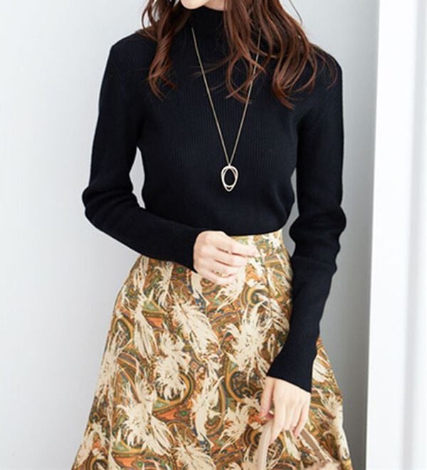 BELLUNA（ベルーナ）の「リブニットタートルプルオーバー（ニット・セーター）」｜詳細画像