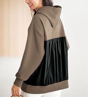 BELLUNA（ベルーナ）の「フード付き異素材切替細見えプルオーバー（カットソー）」｜詳細画像