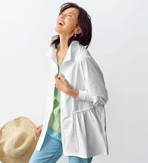 BELLUNA（ベルーナ）の「ギャザー切替ラッシュガードＵＶ対策ジャケット（パーカー）」｜オフ白