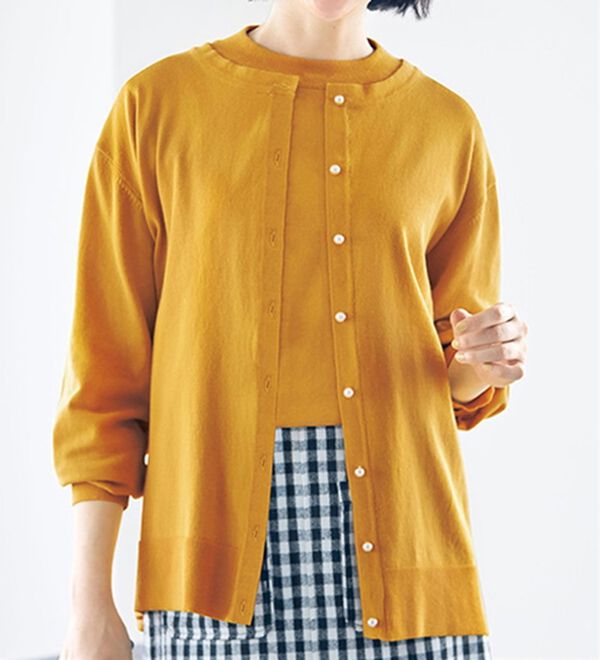 VINNO（ヴィノ）の「パール調釦付ニットアンサンブル（アンサンブル）」｜イエロー