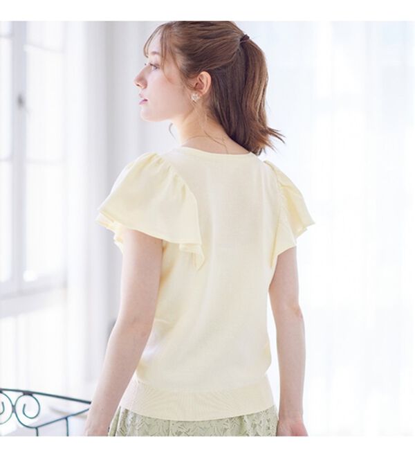 alotta（アロッタ）の「パール調ボタンフリル袖サマーニット【美人百花掲載】（ニット・セーター）」｜詳細画像
