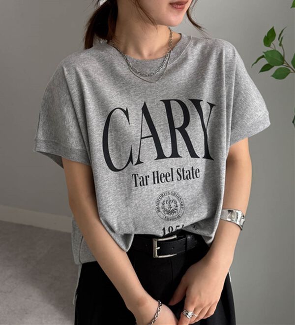 RANAN（ラナン）の「【汗シミ防止】カレッジロゴプリントT（Tシャツ）」｜詳細画像