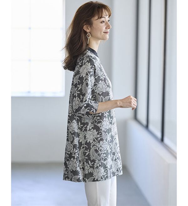 BELLUNA（ベルーナ）の「夏空に映える花柄ジャカードチュニック（チュニック）」｜詳細画像