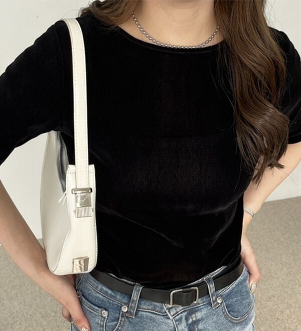 GeeRA（ジーラ）の「ベロアバックオープンカットソー（カットソー）」｜詳細画像