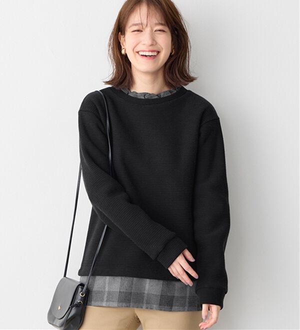 Viola e Viola（ヴィオラ エ ヴィオラ）の「あったか裏起毛異素材切替ニットソートップス（カットソー）」｜ブラック系