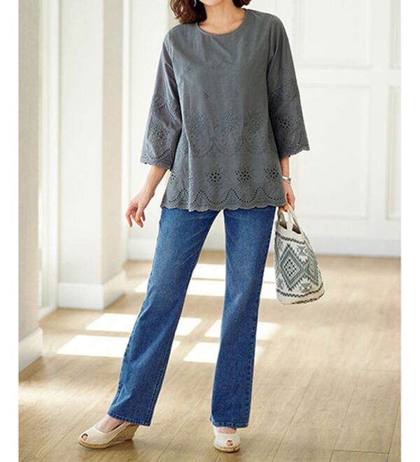 BELLUNA（ベルーナ）の「気になる夏の二の腕隠し！綿１００％刺しゅうブラウス（ブラウス）」｜詳細画像