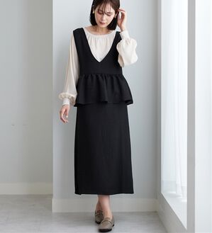 BELLUNA（ベルーナ）の「体型カバー！ペプラムジャンパースカート（ジャンパースカート）」｜黒