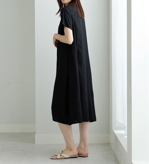 BELLUNA（ベルーナ）の「レーヨン素材スキッパーデザインワンピース（その他ワンピース）」｜詳細画像