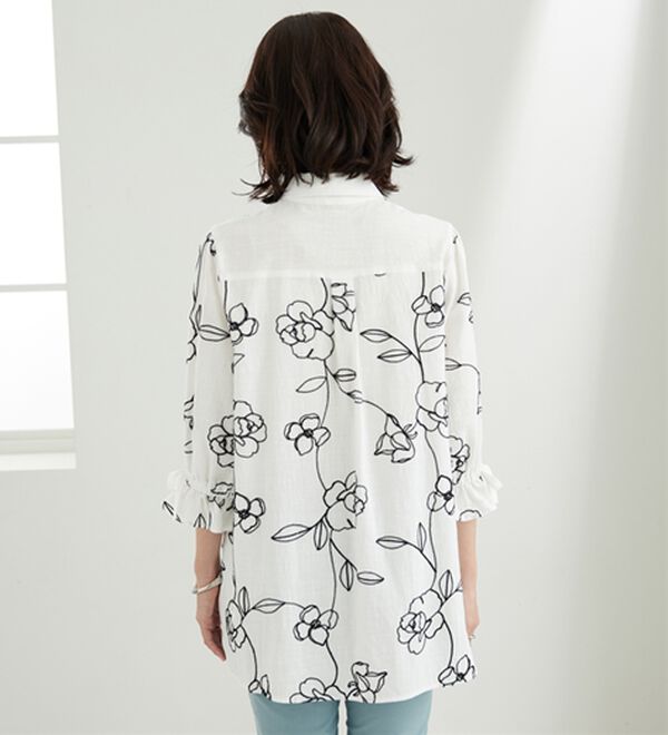BELLUNA（ベルーナ）の「花柄刺しゅう袖リボンシャツチュニック（チュニック）」｜詳細画像