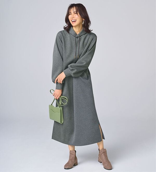 BELLUNA（ベルーナ）の「なめらかタッチ！もっちりん　フード付ロング丈ワンピース（その他ワンピース）」｜杢グレー