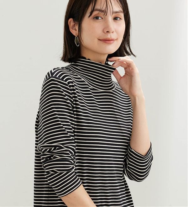 BELLUNA（ベルーナ）の「なめらか素材ハイネックボーダープルオーバー（カットソー）」｜詳細画像