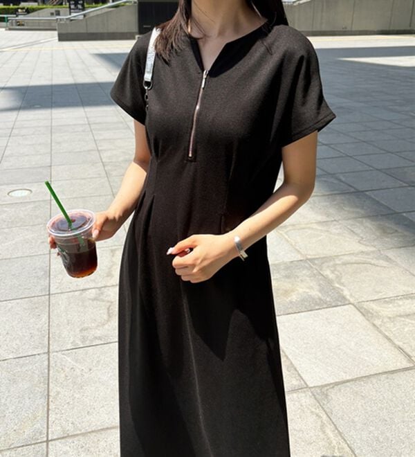 GeeRA（ジーラ）の「前後2WAYハーフジップフレンチ袖ワンピース（カットソーワンピース）」｜詳細画像