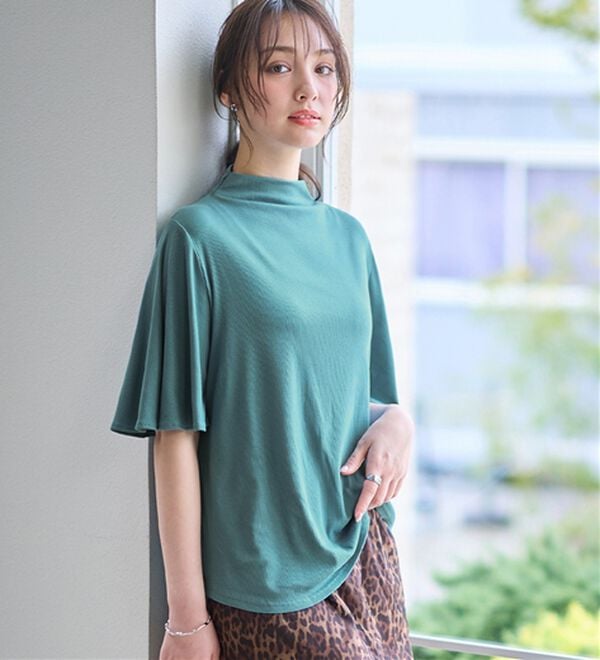 alotta（アロッタ）の「上品フレアー袖リブＴシャツ（カットソー）」｜ブルーグリーン
