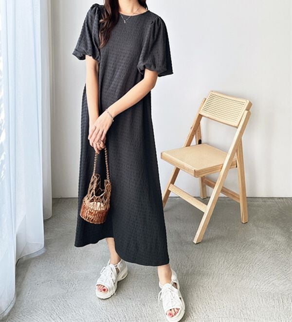 ボリューム袖楽ちん表面感ワンピース - ベルーナ【公式】