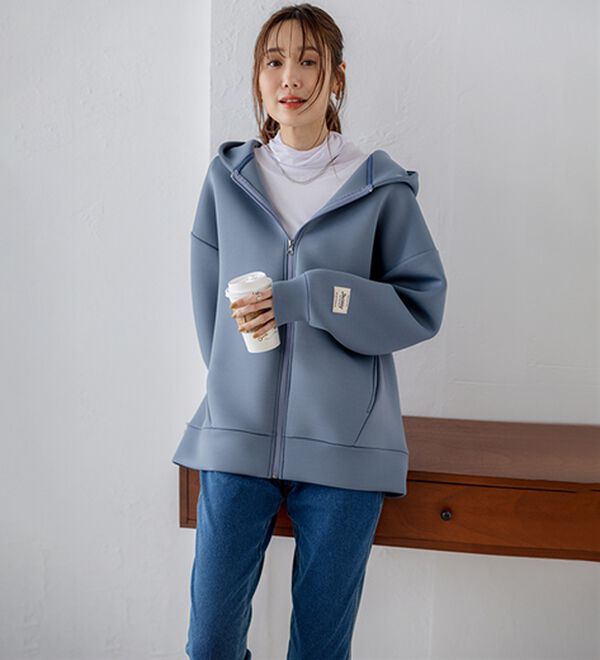 BELLUNA（ベルーナ）の「肩が疲れにくい！マシュマロ感覚ジップフーディー（ブルゾン）」｜ブルーグレー