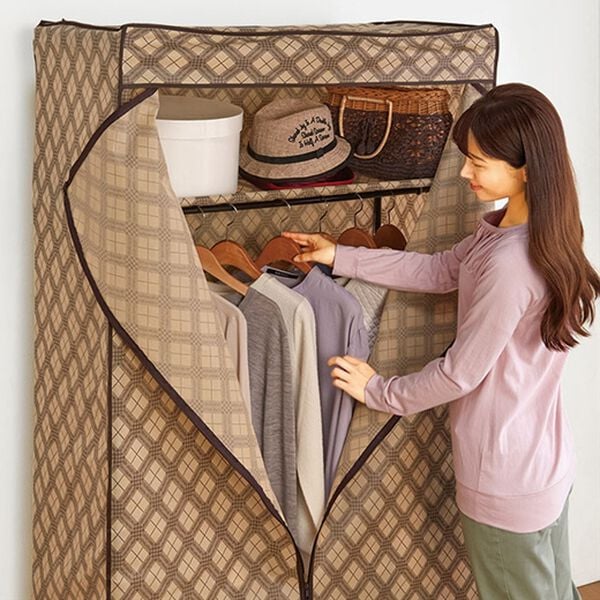 「ほこりが入りにくいカバー付きハンガー（衣類・布団収納）」｜詳細画像