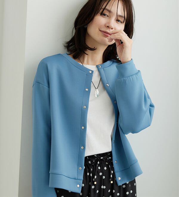 BELLUNA（ベルーナ）の「きれい見えスナップボタンカーディガン（ニットカーディガン）」｜詳細画像