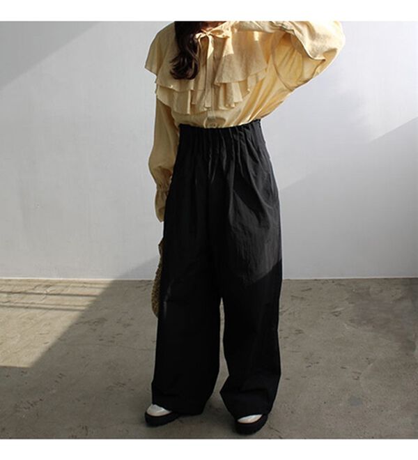 GeeRA（ジーラ）の「タックデザインストレートワイドパンツ（フルレングスパンツ）」｜詳細画像