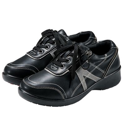 BELLUNA（ベルーナ）の「ゆったり５Ｅ防水スニーカー（レインシューズ）」